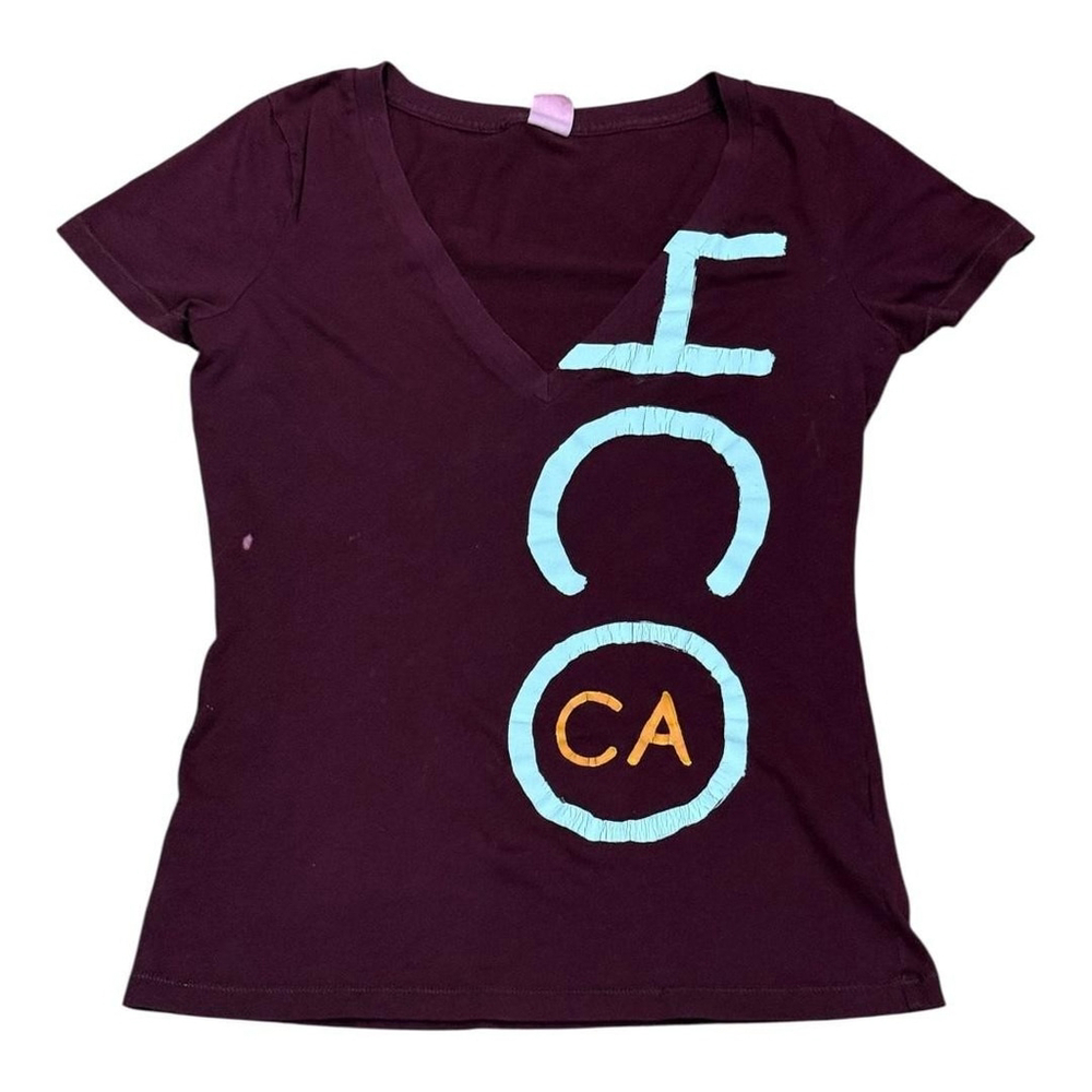 Hollister Shirt Womens Large Burgundy V Neck Applique HCO California Graphic Tee